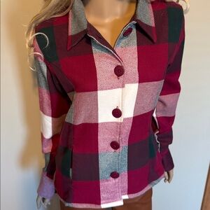 Women Cabela’s shirt